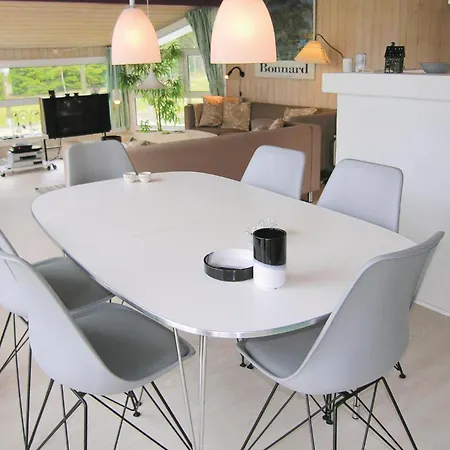Stunning In With Kitchen *